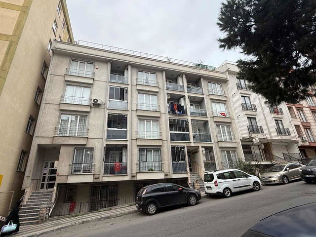 MALTEPE ZÜMRÜTEVLER EMEK CAD.ÜZERİNDE SATILIK 3+2 DUBLEX DAİRE.