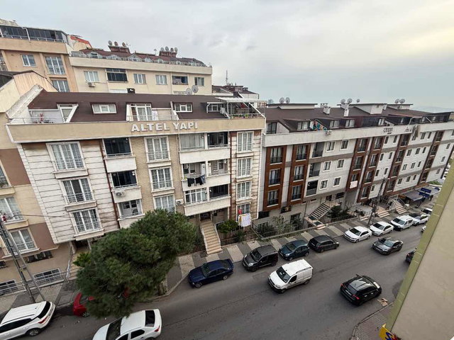 MALTEPE ZÜMRÜTEVLER EMEK CAD.ÜZERİNDE SATILIK 3+2 DUBLEX DAİRE.