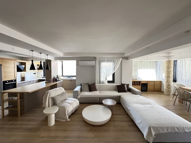 ÇEŞME'DE  YENİ NESİL TARZI İLE 3+1 SATILIK LÜKS DAİRE