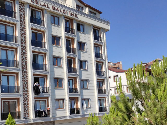 GEBZE TATLIKUYU’DA VADİ MANZARALI 2 + 1 90 METRE² SATILIK LÜKS DAİRE