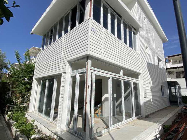 HİSAR BÖLGESİ’NDE YENİLENMİŞ TRİPLEKS 4+1 VİLLA