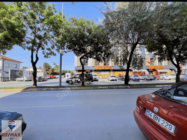 SAKARYA CUMHURİYET /İSTİKLAL MAHALLESİ ÇARK CADDESİ YAKINI KİRALIK DAİRE3+1