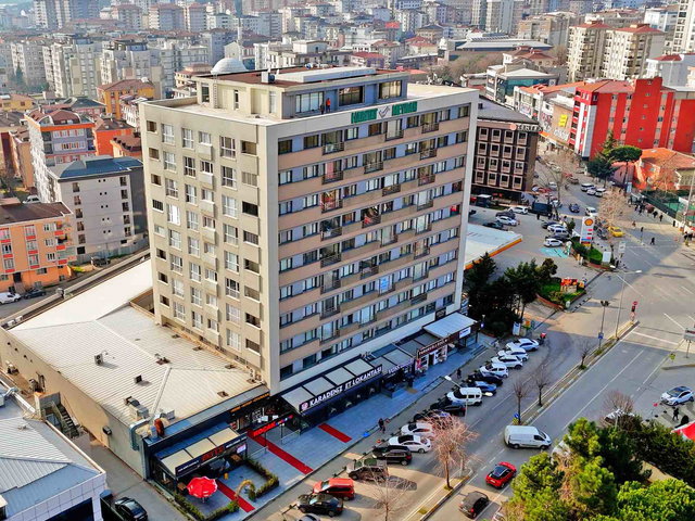 HABİTAT MEYDAN SİTESİ SATIŞ OFİSİNDEN KİRALIK 1+1 DAİRE 1.KAT