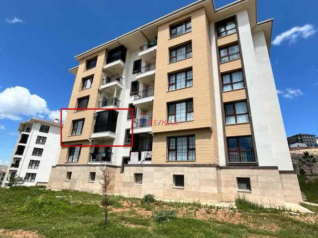 REMAX DOĞU BİZMİŞEN 2. ETAP TOKİ 2+1 90 M²ARA KAT SATILIK DAİRE