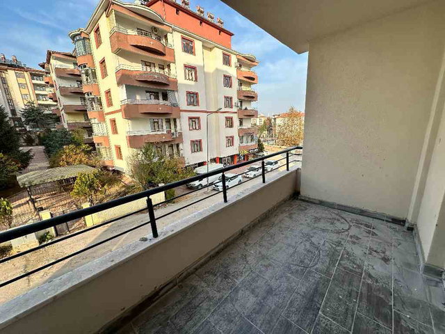 REMAX DOĞUDAN ABDULLAH PAŞADA 1+1 SATILIK DAİRE