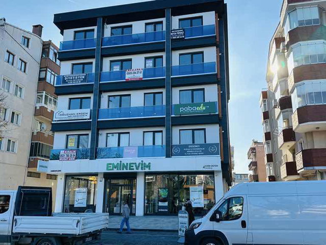 REMAX RABİA SARAÇ ATATÜRK BLV. CEPHE SATILIK DAİRE & OFİS