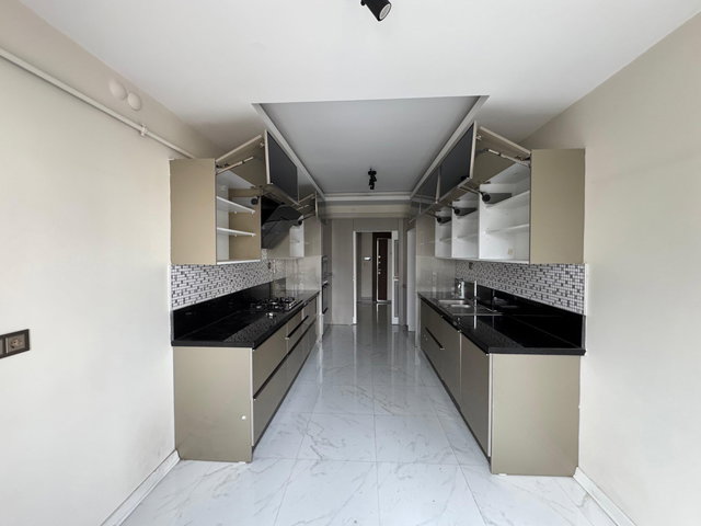 REMAX İLKE'DEN BOSTANCIOĞLUN'DA SATILIK 3+1 ARAKAT DAİRE