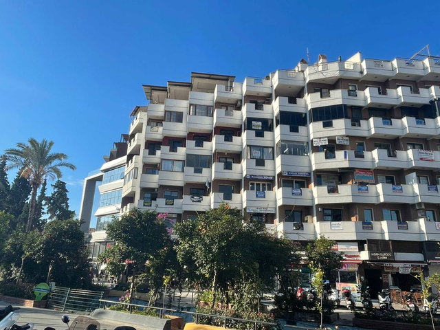 MERKEZ İNÜNÜ CADDESİNDE FULL YENİLENMİŞ 3+1 DAİRE