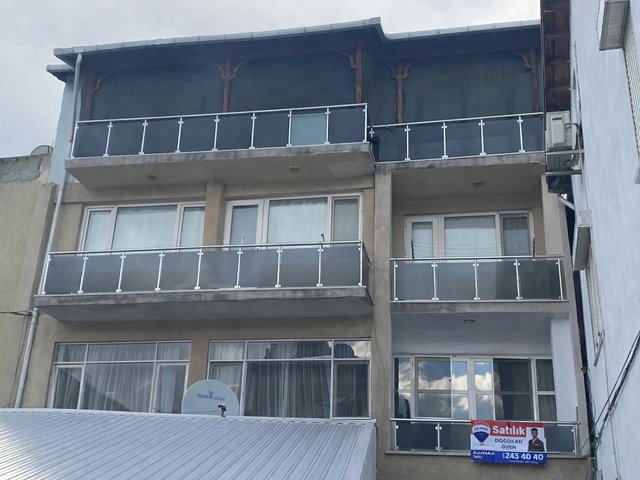 RE/MAX İNCİ'DEN MARMARA ADASINDA EŞYALI SATILIK 2+1 DAİRE