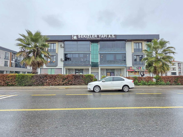 KÖPRÜBAŞINDA YERDEN ISITMALI, EMSALSİZ, HAVUZLU LÜKS DAİRE