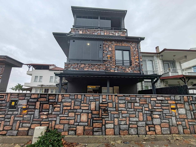 RE/MAX MAVİDEN 5+1 EBV. BANYOLU MUHTEŞEM DENİZ MANZARALI MÜSTAKİL HAVUZLU SIFIR VİLLA