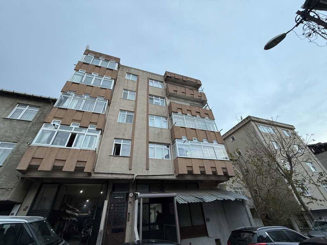 ADEM YAVUZ MAHALLESİNDE GENİŞ 3+1 SATILIK DAİRE