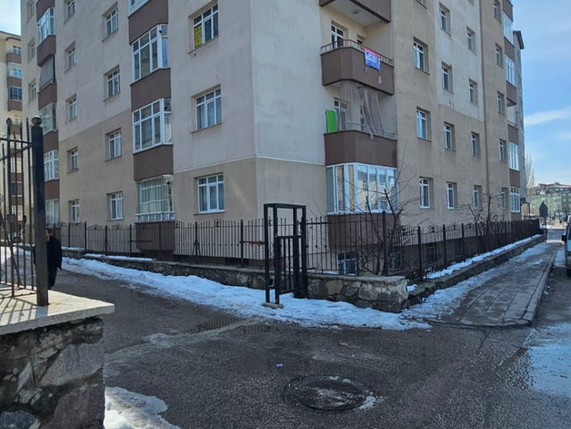 REMAX İLKE'DEN ŞÜKRÜPAŞA'DA 3+1 SATILIK DAİRE
