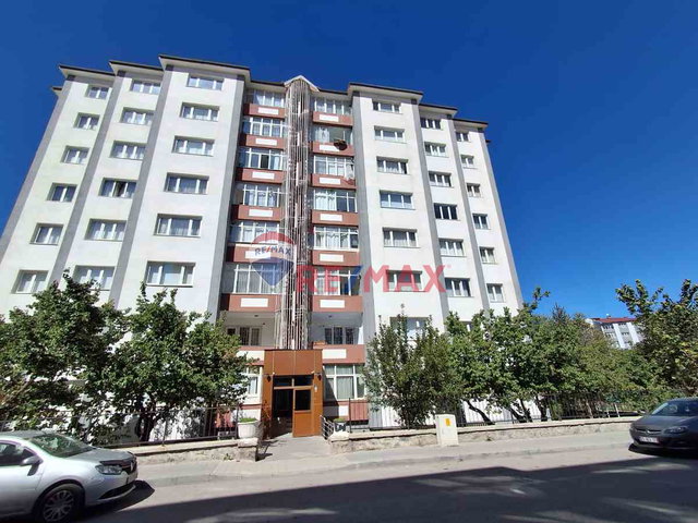 REMAX İLKE'DEN KAYAKYOLU'NDA 3+1 KİRALIK DAİRE