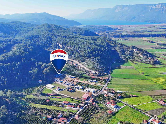 MUĞLA'DA AKYAKA'YA ÇOK YAKIN KONUMDA TEK KATLI 3+1 LÜKS VİLLA