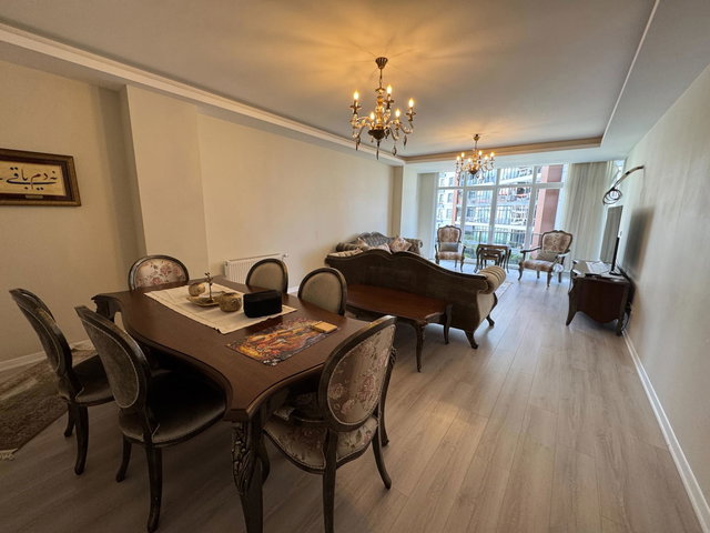 REMAX PROF ÇEKMEKÖY MOONPARK SİTESİ SATILIK 4+1 230 M2 HAVUZ MANZARALI