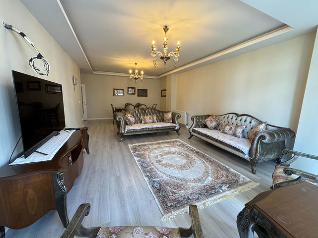 REMAX PROF ÇEKMEKÖY MOONPARK SİTESİ SATILIK 4+1 230 M2 HAVUZ MANZARALI