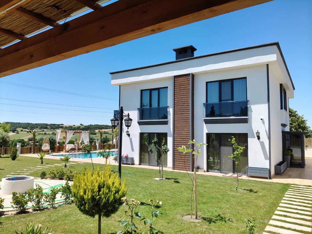 8+2 ÖZEL YAPIM VILLA