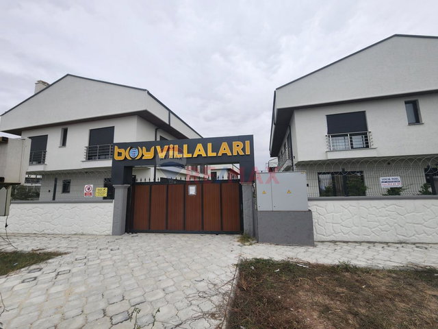 SİLİVRİ-GÜMÜŞYAKA-ÖZTÜRK CADDESİ-E5 ÜZERİ KİRALIK SIFIR VİLLA