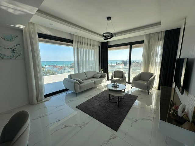 DENİZ AYAĞINIZIN ALTINDA!   İSKELE MERKEZ | SIFIR PENTHOUSE  2+1 | FULL DENİZ MANZARALI