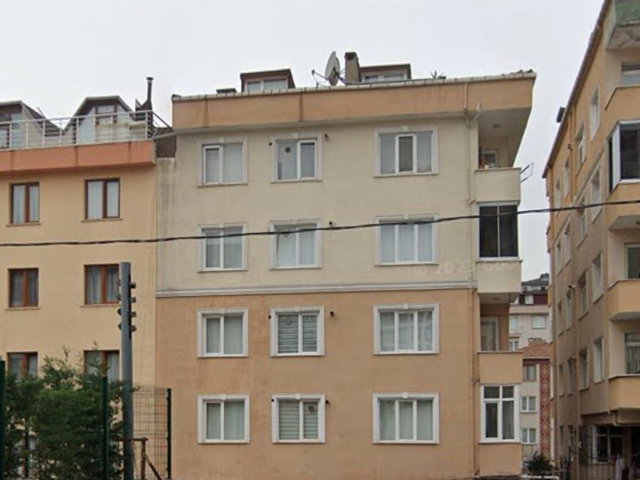 FINANS MERKEZINE KOMŞU IKBAL CAD VE HATBOYU CAD SINE YAKIN  1+1 ÇATI KATI KIRALIK