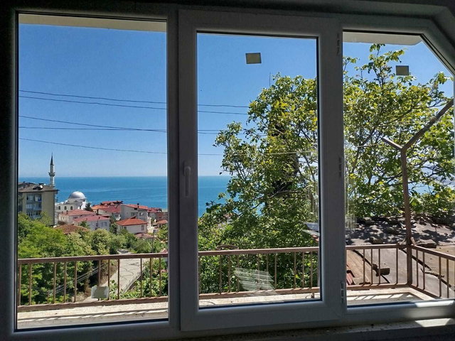 ZAFERİ MİLLİ MAHALLESİ’NDE DENİZ MANZARALI, TADİLATLI 3+1 KİRALIK DAİRE FIRSATI