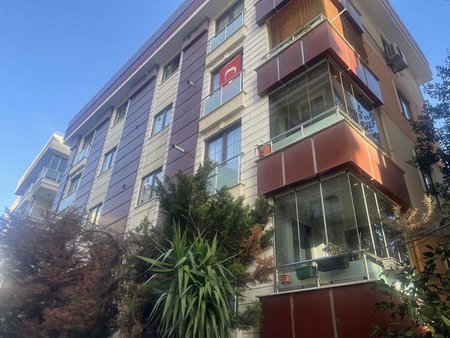 KÜÇÜKYALI METRO YAKININDA 3+1 GENİŞ SATILIK DAİRE