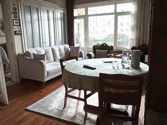MÜJDAT GEZEN SANAT MERKEZİ SOKAĞINDA  KİRALIK DAİRE 2+1