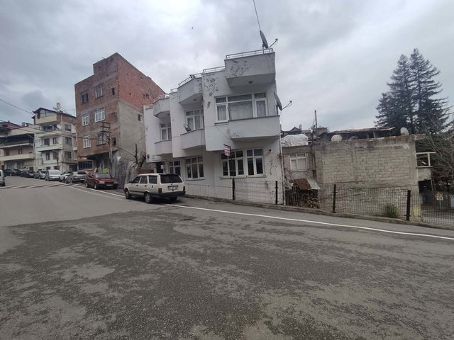 MERKEZE YAKIN DOGALGAZLI KİRALIK DAİRE