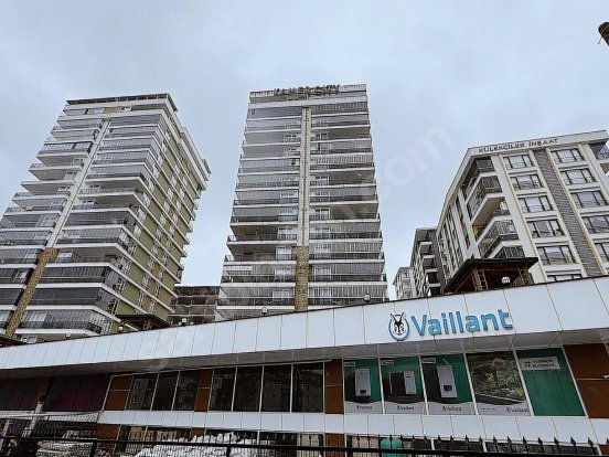 GEDİKKAYA MAHALLESİNDE MANZARASIYLA BÜYÜLEYEN 4+1 SATILIK DAİRE