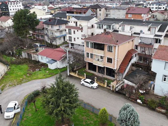 ERTUĞRULGAZİ MAH. SATILIK İKİ KATLI 4+1 MÜSTAKİL EV VE DÜKKAN