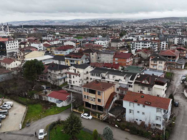 ERTUĞRULGAZİ MAH. SATILIK İKİ KATLI 4+1 MÜSTAKİL EV VE DÜKKAN