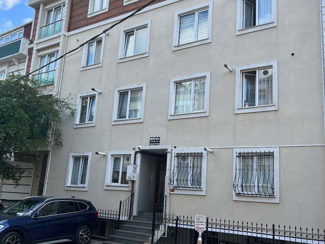 ÇEKMEKÖY MERKEZ MAHALLESINDE KIRALIK 2+1 DAIRE