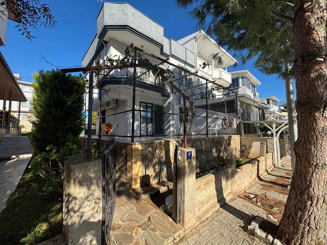 DİDİM ALTINKUM MAHALLESİ YÖRÜKKENT SİTESİ'NDE SATILIK BİTİŞİK NİZAM VİLLA