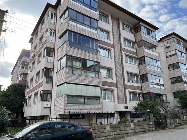 YÜZBAŞILAR AŞİYAN SİTESİNDE GENİŞ 3+1 SATILIK DAİRE