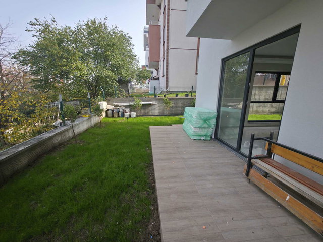BAŞİSKELE YEŞİLYURT'TA BAHÇE KULLANIMLI DUBLEKS 3+1 DAİRE
