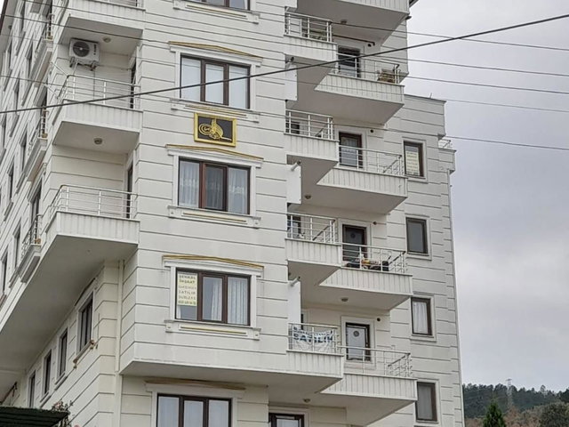 REMAX BEYAZ YALOVA ÇINARCIK 5+1 BAHÇE DUBLEKS DAİRE