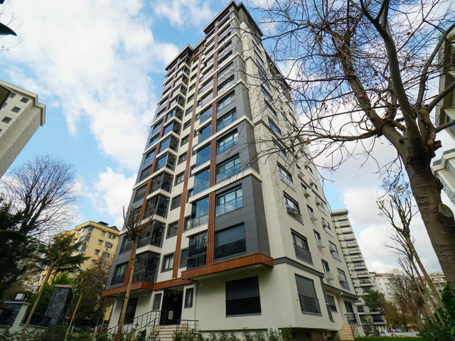 SUADİYE SINIRI METRO YANIBAŞINDA FIRSAT SATILIK 3+1 DAİRE