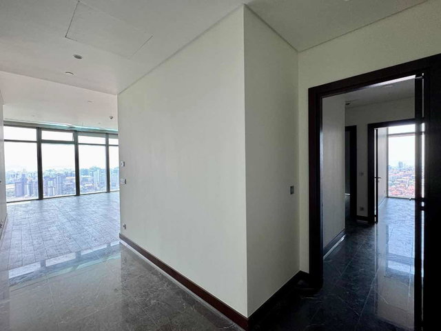 REMAXWE EMAAR SQUARE HEIGHTS KULE 3,5+1 SATILIK EV OFIS İŞYERI