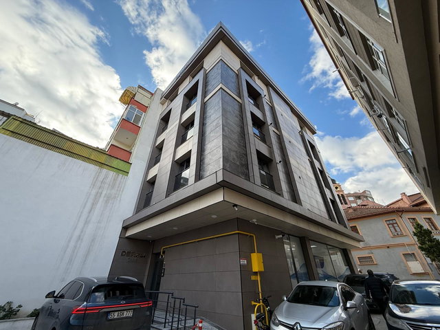 İLKADIM ULUGAZİ MAH. 100 YIL BUL.ALTI KİRALIK 1+1 DAİRE/OFİSLER