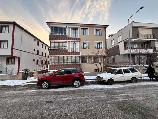 REMAXDEM'DEM MİMARSİNAN MAH. BODRUM KAT 3+1 SATILIK DAİRE