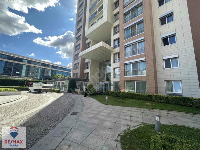 REMAX MASA'DAN YEŞIL VADI KONAKLARINDA SATILIK 1+1 BOŞ DAIRE
