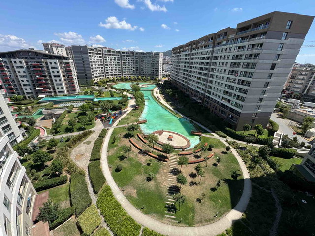 SİNPAŞ LİVA SATIŞ OFİSİ REMAX PROF SEZAİ T. KİRALIK 2+1 GÖLET M.ANZARA