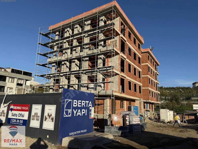 REMAX MASA SANCAKTEPE'DE YÜKSEK GİRİŞ 2+1 PROJEDEN DAİRE