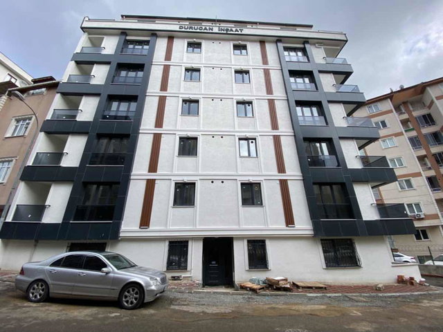 ÇEKMEKÖY AYDINLAR MAH. ÜST DUBLEKS K.OTOPARKLI 2+1 165M² DAİRE
