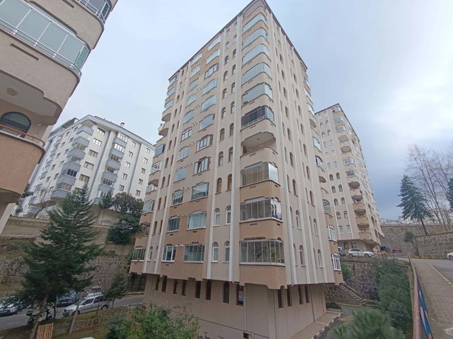 YOL-İŞ SİTESİ HER TARAFI AÇIK FERAH BALKONLU MASRAFSIZ 2+1