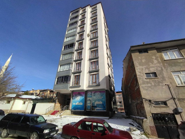 RE/MAX DEĞİŞİMDEN ÜNİVERSİTE MAHALLESİNDE SATILIK 1+1 DAİRE