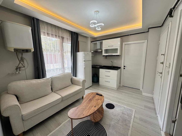 ÜNIVERSITEYE 5 DK MESAFEDE EŞYALI 2+1 DAIRE
