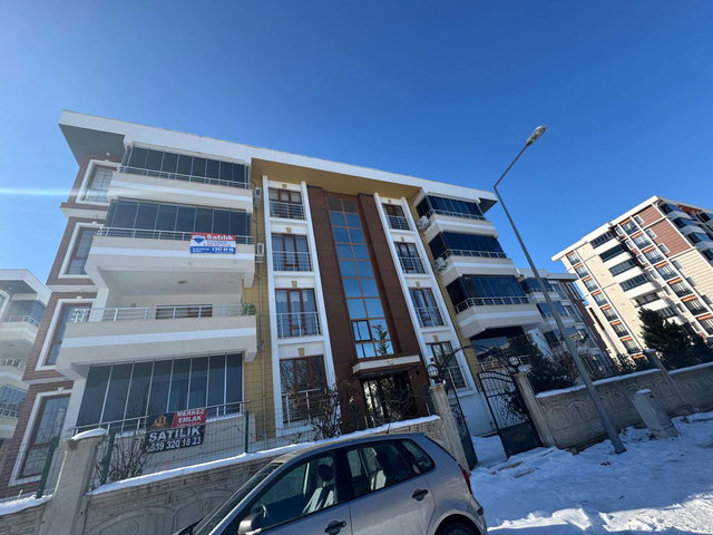 RE/MAX DEĞİŞİMDEN ATAŞEHİRİN EN GÖZDE KONUMUNDA 4+1 SATILIK DARİRE