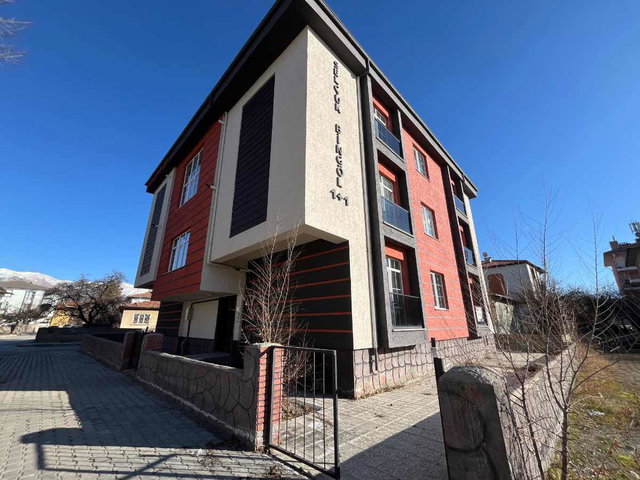 REMAX DEM'DEN İNÖNÜ MAHALLESİNDE SATILIK HAZIR KİRACILI 1+1DAİRE